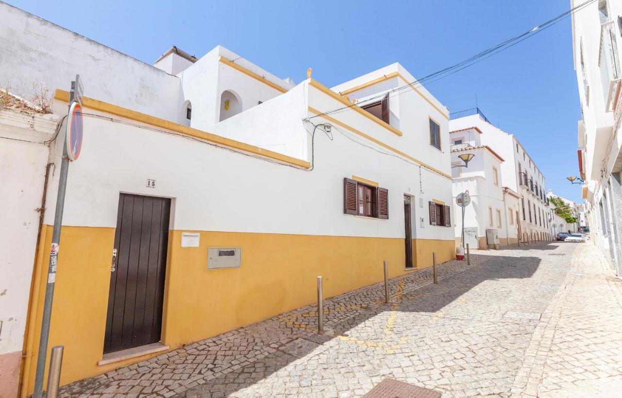 J - Casa Do Farol Guesthouse ลากอส ภายนอก รูปภาพ