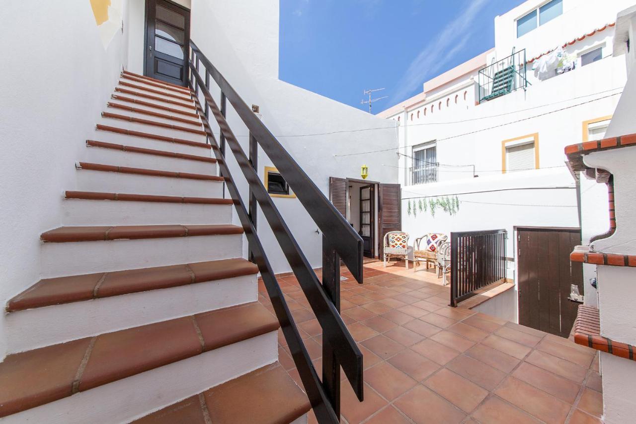 J - Casa Do Farol Guesthouse ลากอส ภายนอก รูปภาพ