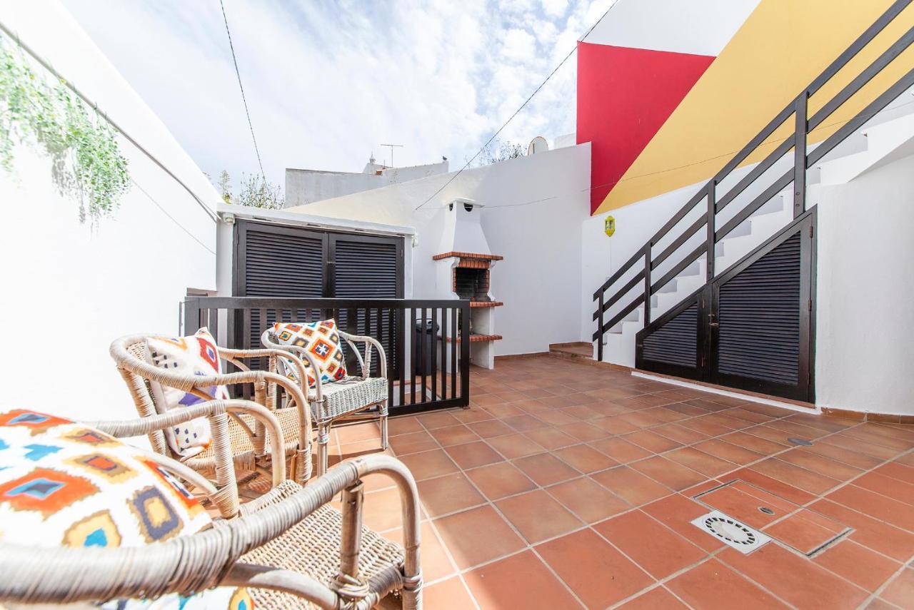 J - Casa Do Farol Guesthouse ลากอส ภายนอก รูปภาพ