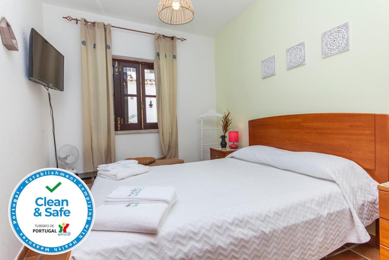 J - Casa Do Farol Guesthouse ลากอส ห้อง รูปภาพ